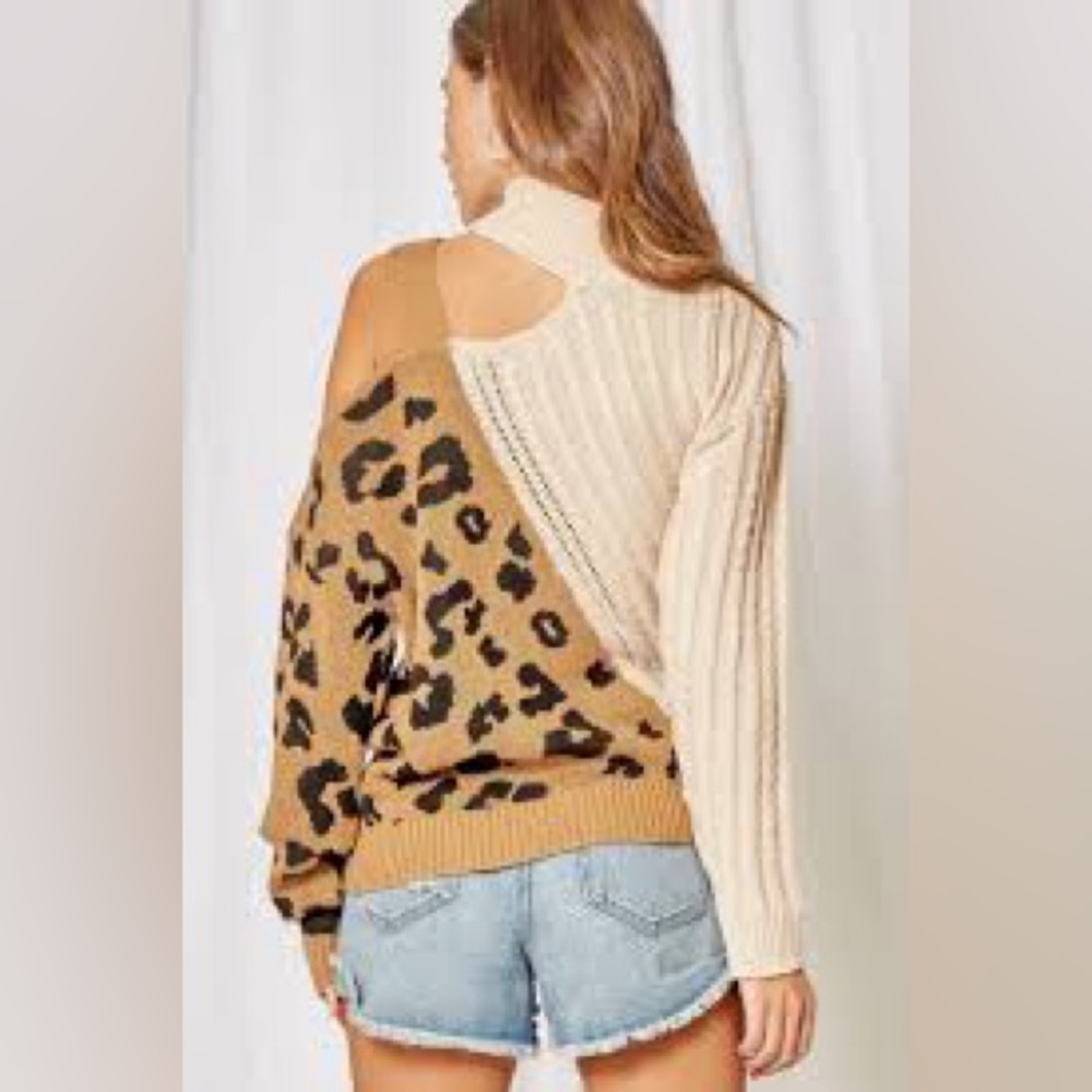 Leopard Print and Cream Sweater - Picture 3 of 7